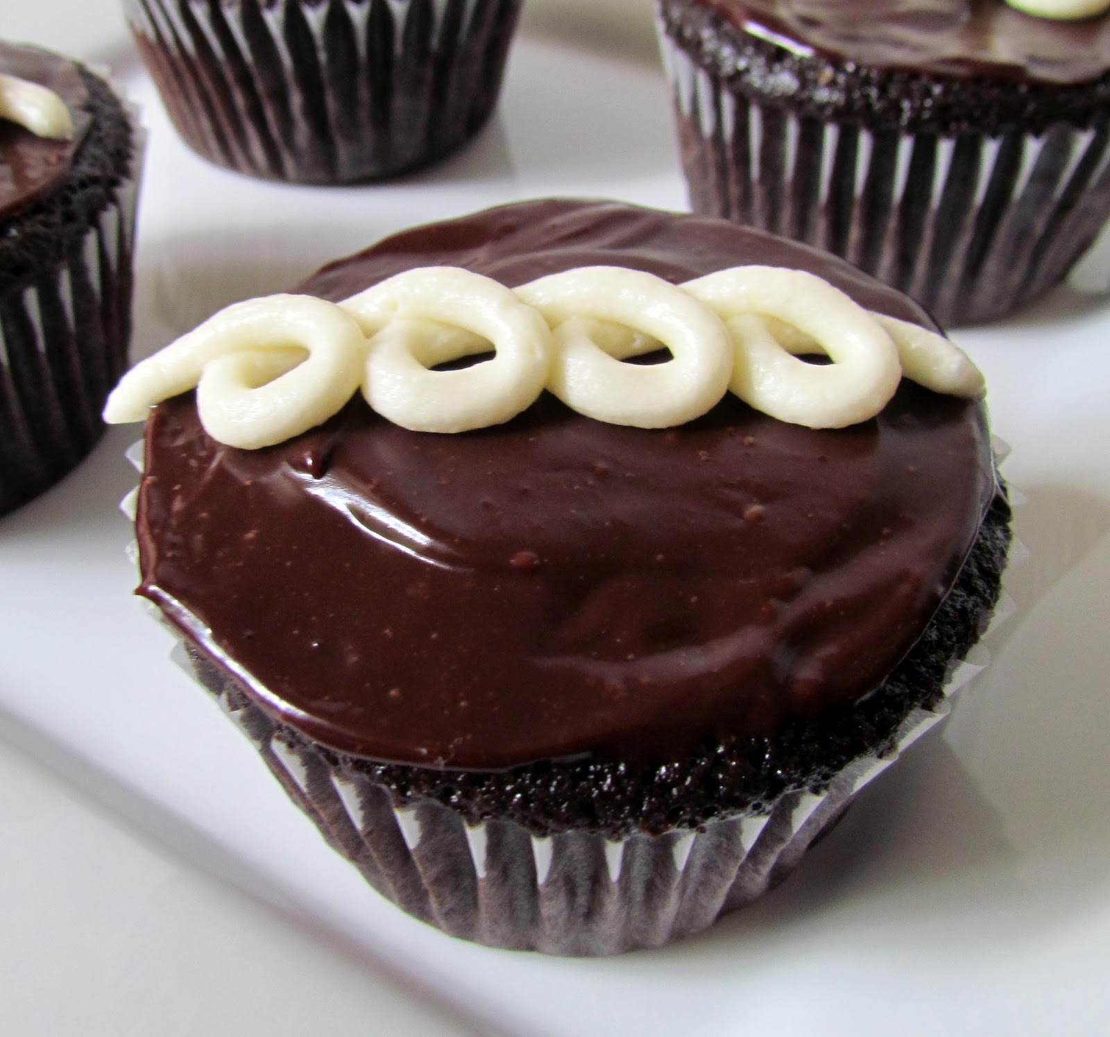 On Sugar Mountain Homemade Hostess Cupcakes