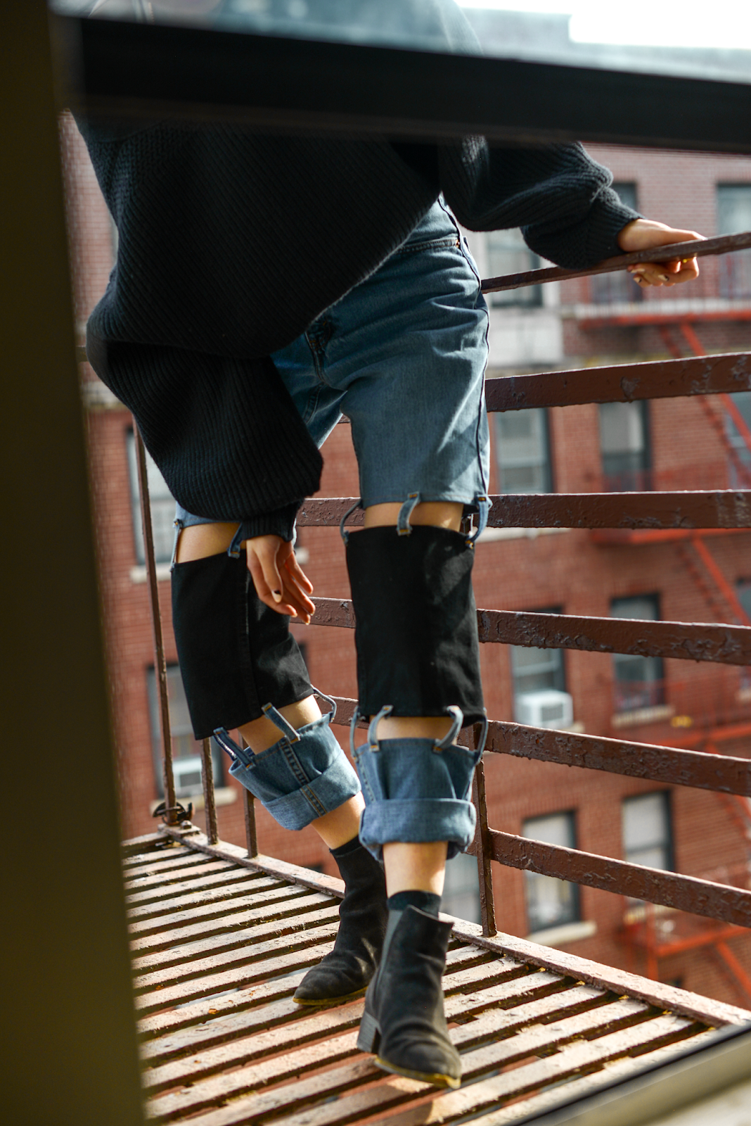 Fire escape fashion editorial, sustainable denim brand, AndAgain NYC, recycled jeans, colorblocked denim, New York personal style blogger, New York City lifestyle - Press to Resume / 012019 - FOREVERVANNY.com