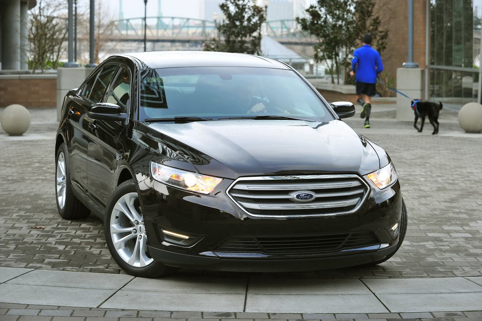 2013 Ford Taurus 2.0 Turbo V6 ~ Autooonline Magazine