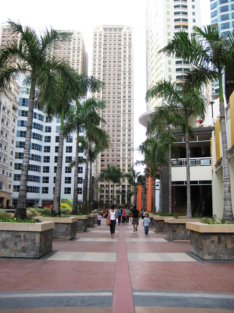 Eastwood Condo in Philippines Enjoy life to its fullest Eastwood