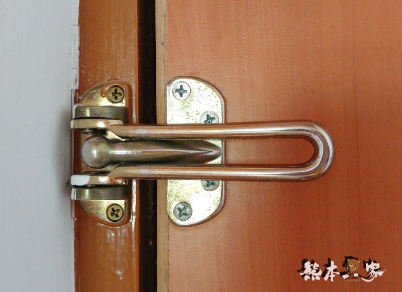 苗栗飛牛牧場親子住宿|牧場原墅家庭房|森林芬多精相伴的童趣屋