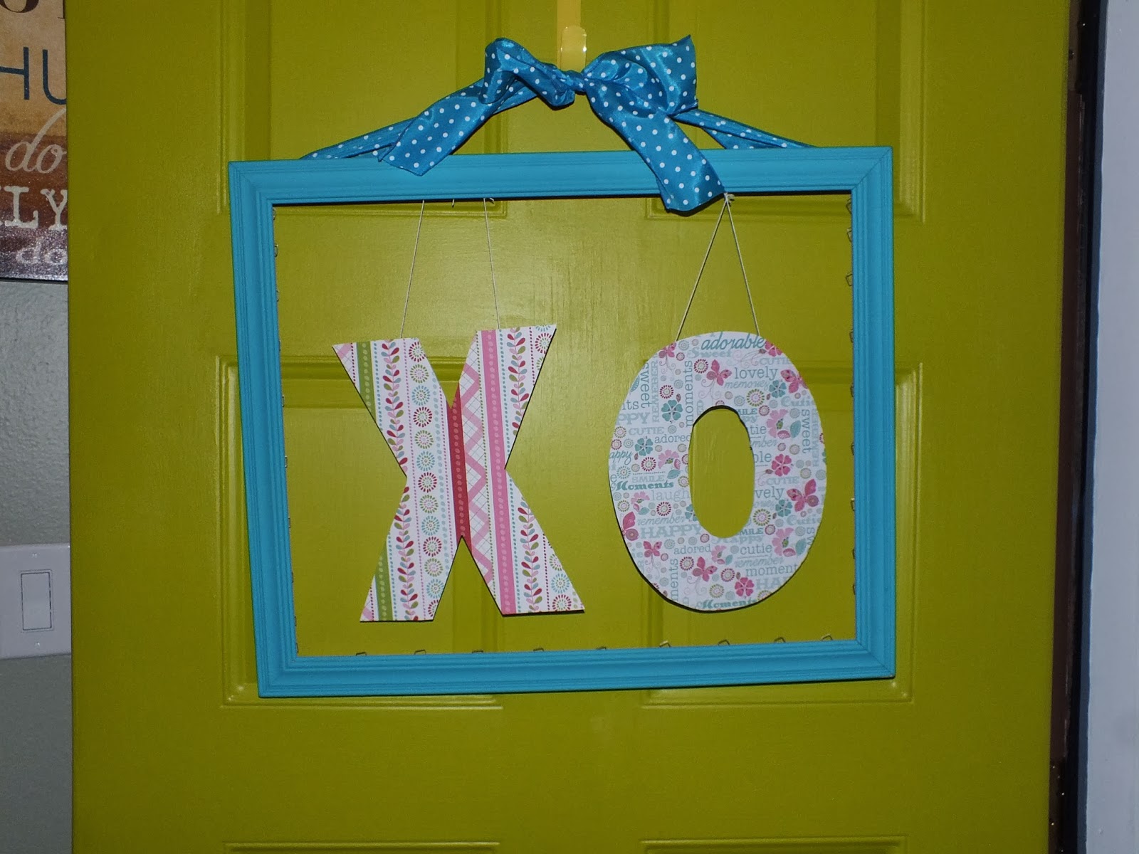 Smothered &amp; Covered: Valentine's Door Decor. XOXO