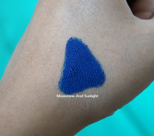 Colorbar I-glide eye pencil in ELECTRA 04 | Review & Swatch photos