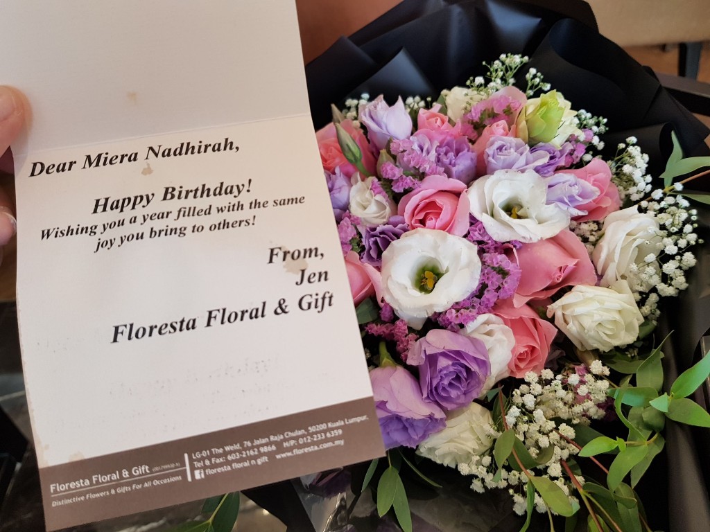 You Co Champange Roses Rustic Bouquet A Blog By Yumi Meiki