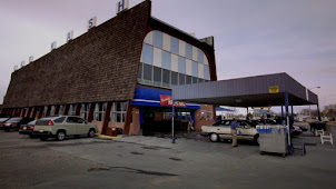 Auto  Car Wash near 87123 area near the Amerstone Inn.