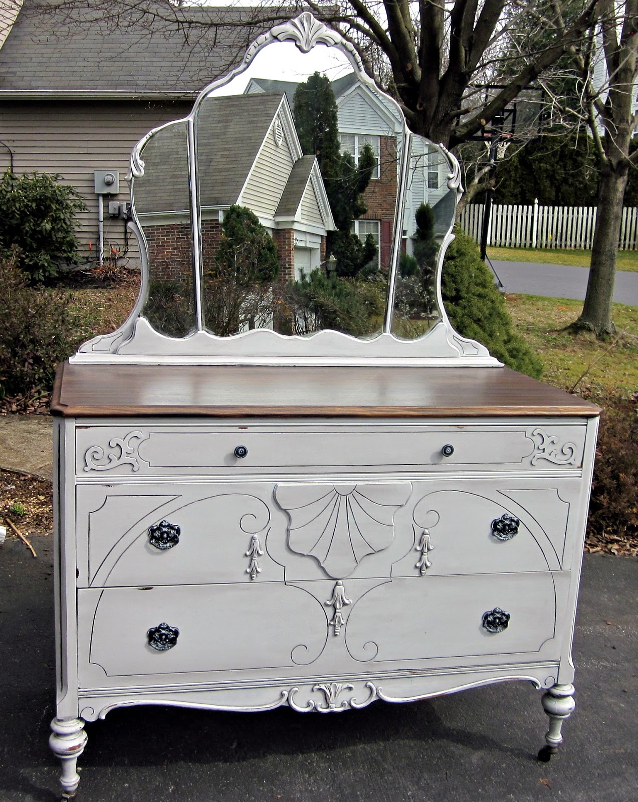The Polka Dot Closet How To Sell And Ship Furniture line The Polka Dot Closet How To Sell And Ship Furniture line