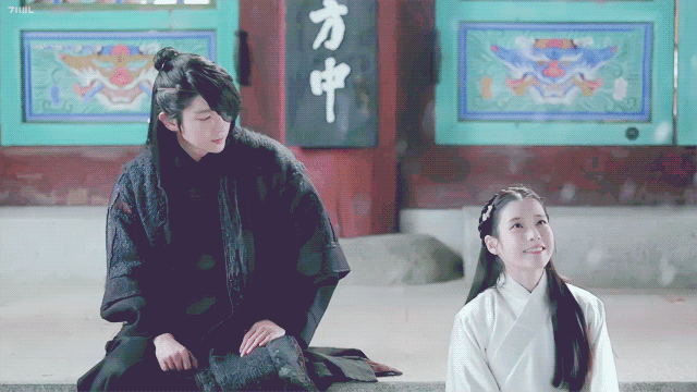 달의 연인(보보경심) 이준기 아이유 키스씬.gif | 인스티즈