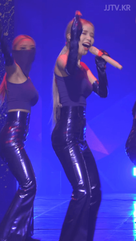 마마무 솔라 민소매 겨드랑이