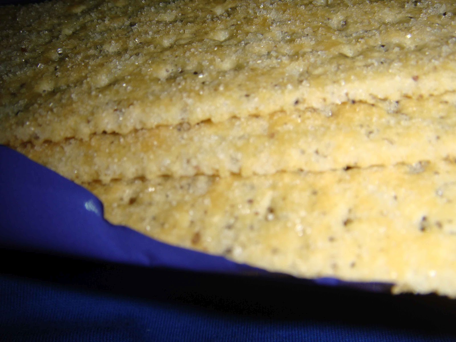 Supersupergirl's Food Reviews CROLEY FOOD's ButterCream Ube crackers