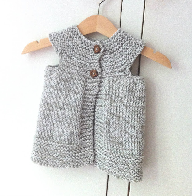 : the blooming times :: a plain knitted vest