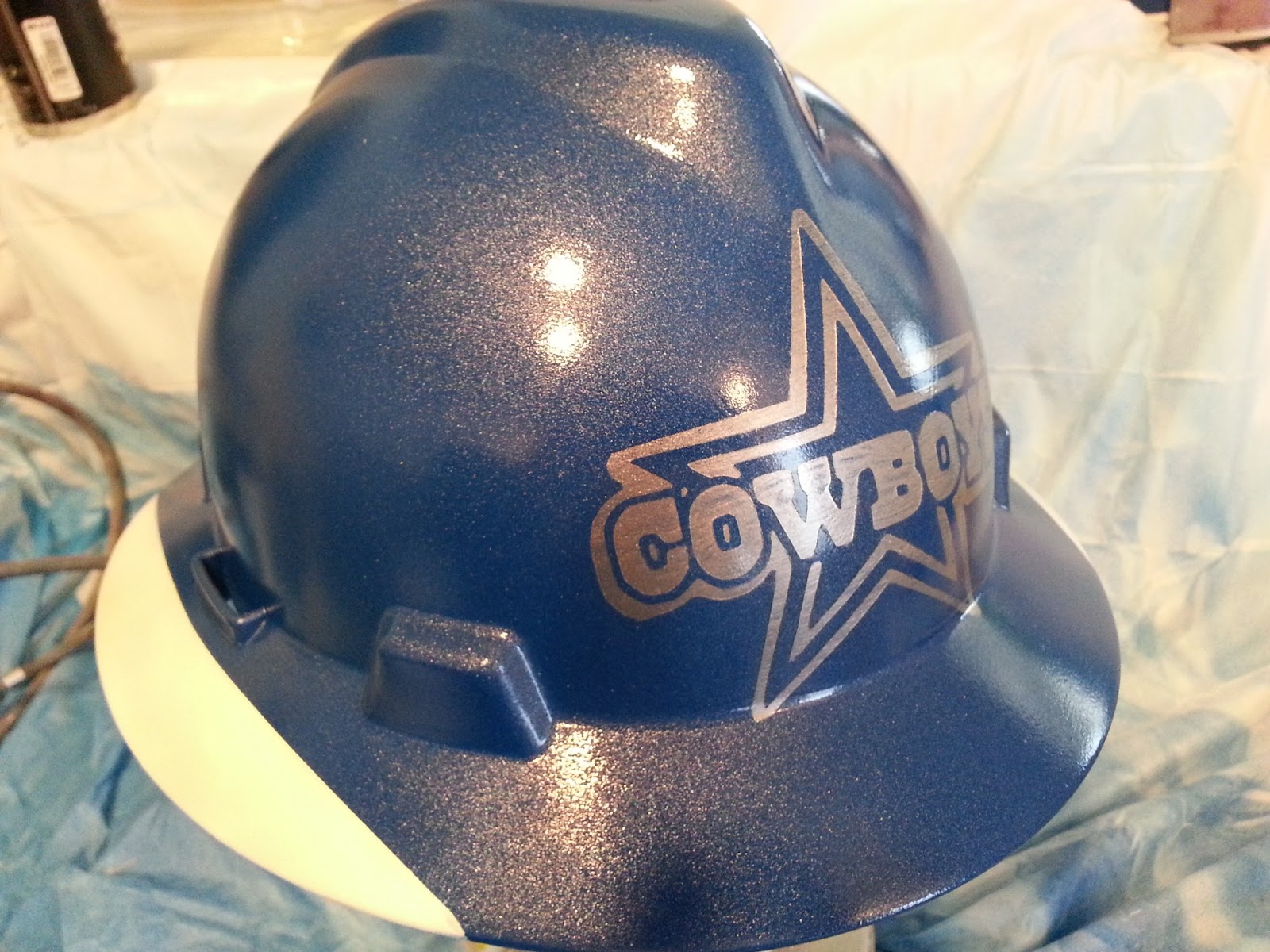 Zimmer DesignZ Custom Paint: Airbrushed Cowboys Hard Hat