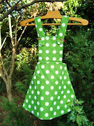 Accueil (robe verte pois)