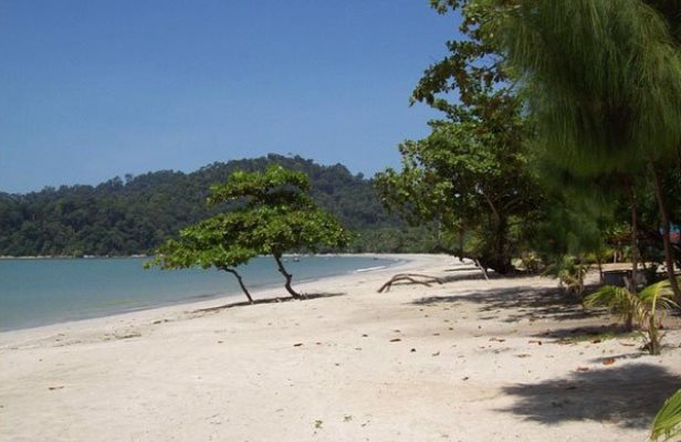 10 'Syurga' Malaysia Yang Wajib Dikunjungi Teluk Senangin, Perak