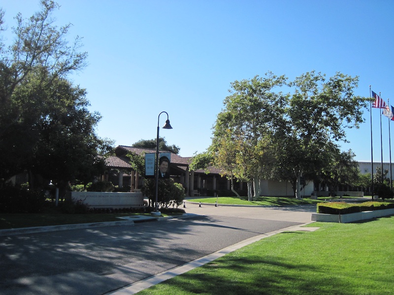 My Visit to Ronald Reagan Presidential Library: A Photo Review