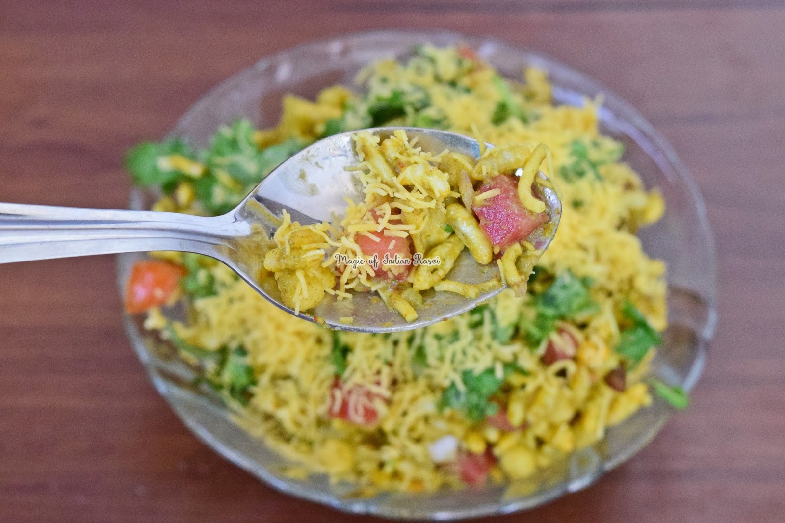 Bhel Puri (Mumbai Style) Recipe - Murmura Bhel - भेलपुरी (मुंबई स्टाइल) रेसिपी - मुरमुरा भेल - Priya R - Magic of Indian Rasoi