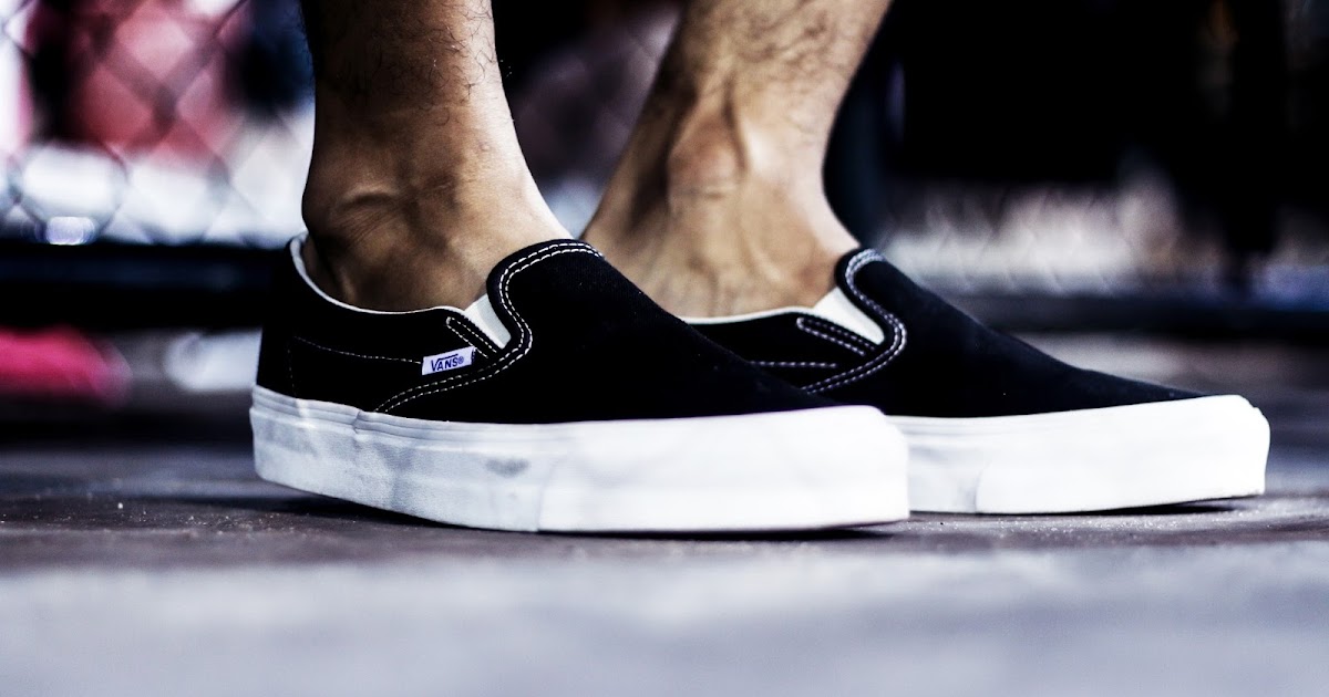 vans classic on feet