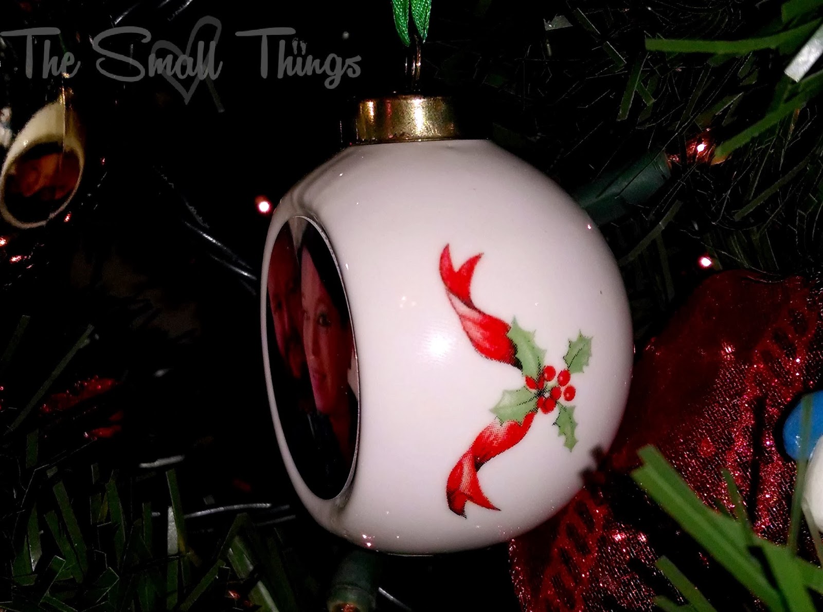MailPix Personalized Ceramic Ball Ornament Review and Giveaway GiftGuide