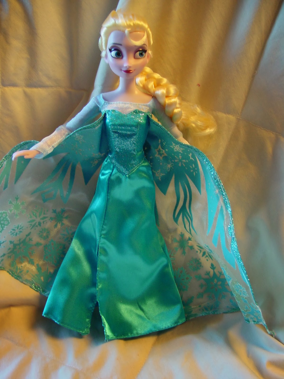 you tube frozen dolls