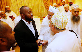 Hassan Joho meet His Holiness Syedna Mufaddal Saifuddin of Bohra. PHOTO | Courtesy Hassan Joho meet His Holiness Syedna Mufaddal Saifuddin of Bohra. PHOTO | Courtesy