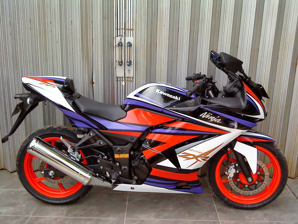 Gambar Modifikasi Cutting Sticker Kawasaki Ninja 250