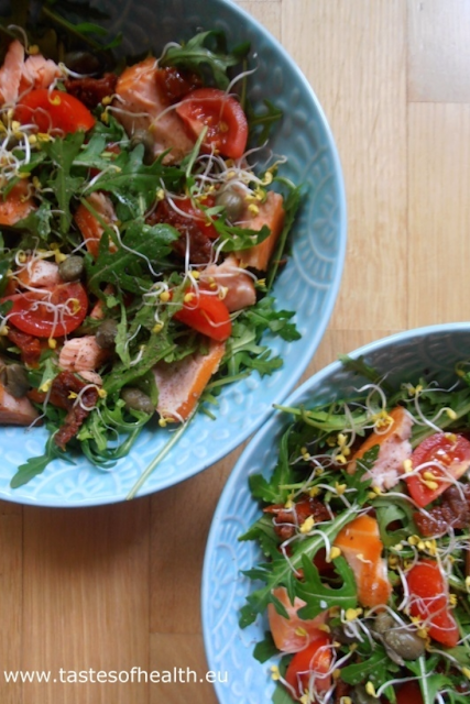 salad, winter salad, tomatoes, smoked salmon, smoked salmon salad, tomato salad, healthy salad