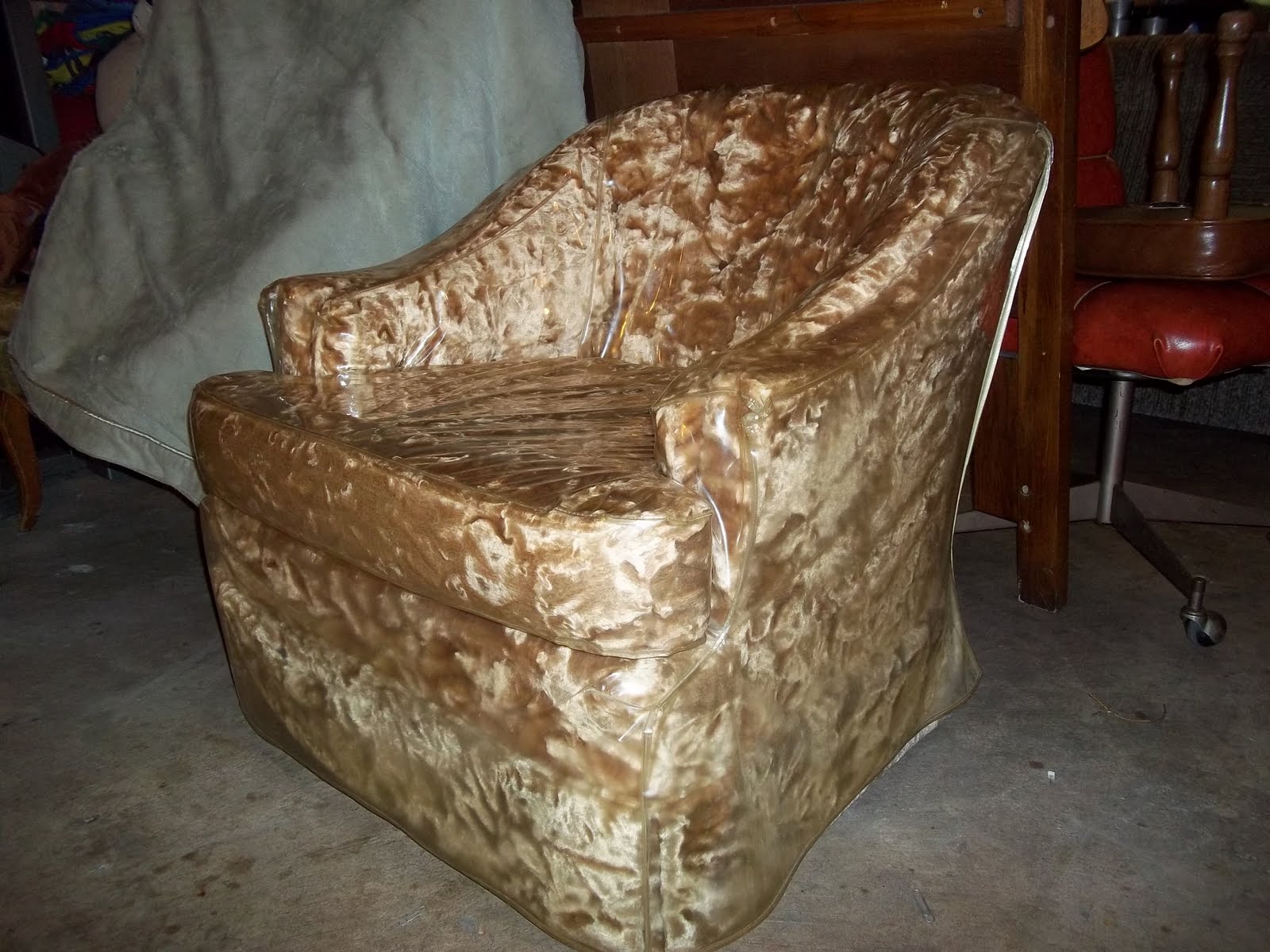 mod about you Mid Century Modern Crushed Velvet Chair Still in Plastic