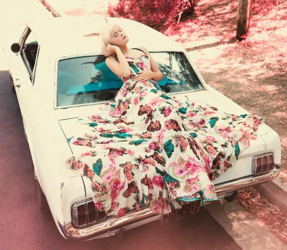 Natasha Wilson (De Anastacia) fotografia artística fashion lifestyle mulheres modelos luz cores surreal vintage
