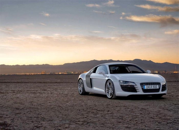 New White Audi R8 On Desert HD Wallpapers | Sport Car Pictures