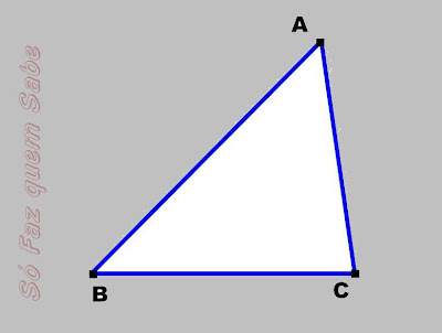 Triângulo no qual será traçada a altura.