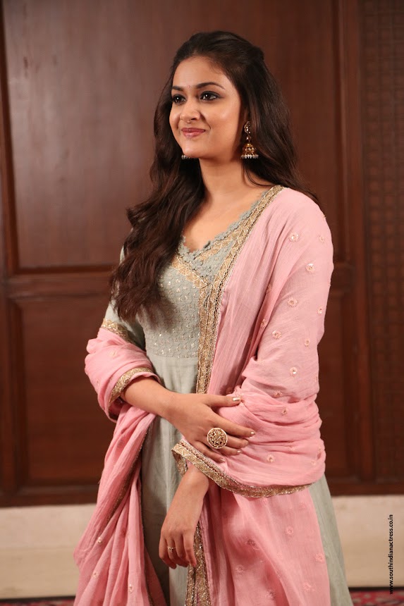 Keerthy Suresh at Sandakozhi 2 interview