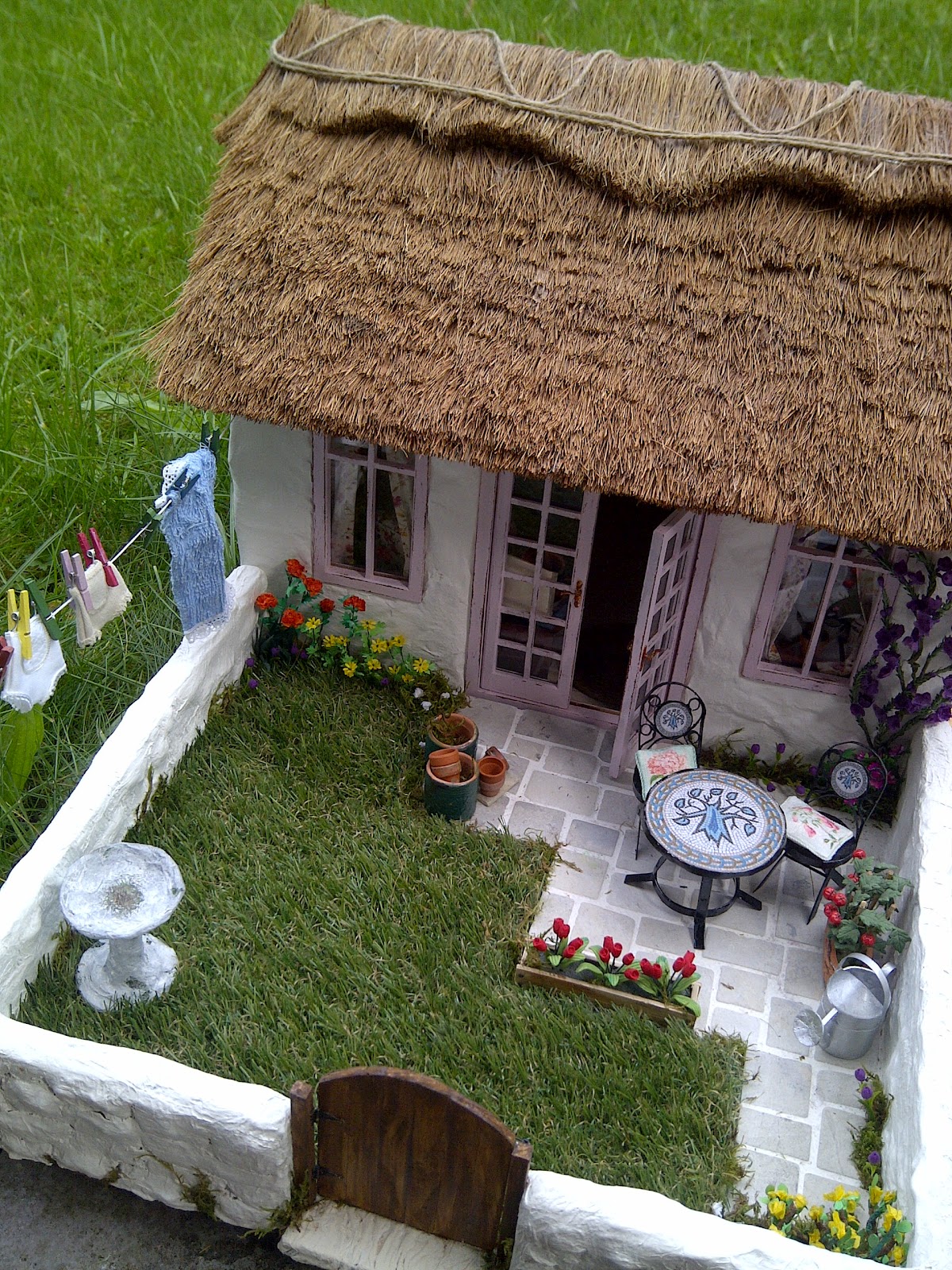Teeny Tiny Things Thatch Cottage 1/12th scale miniature dolls house