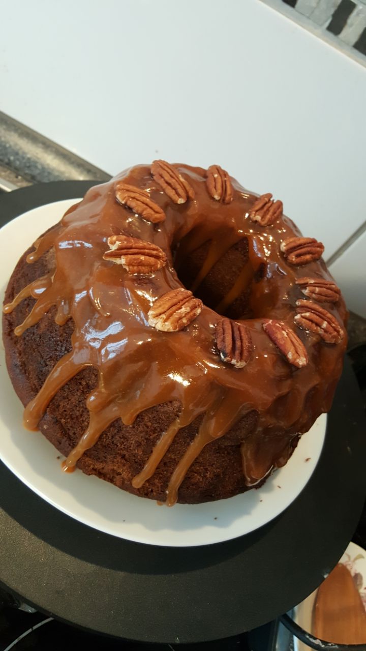 طبخكم حلو كيكة التمر بالتوفي هدى