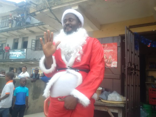 desmond elliott father christmas