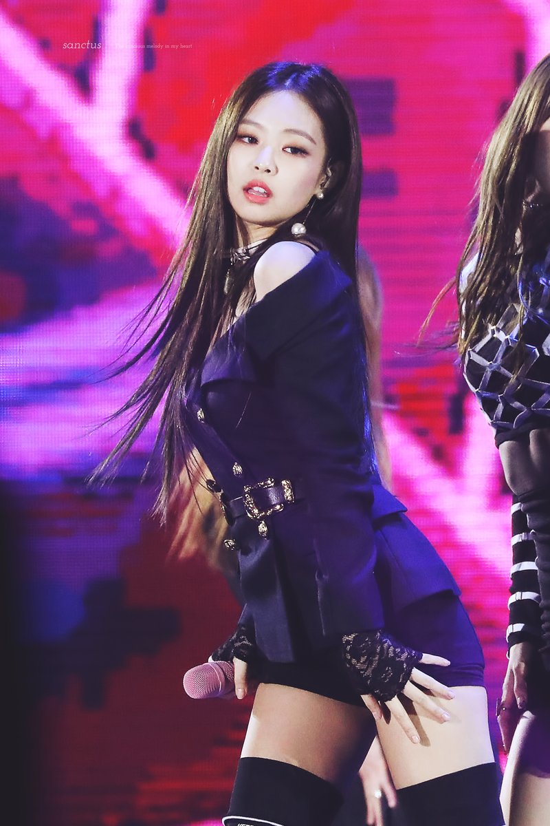 Blackpink's Jennie Drops Jaws With Her Beauty! | Daily K Pop News