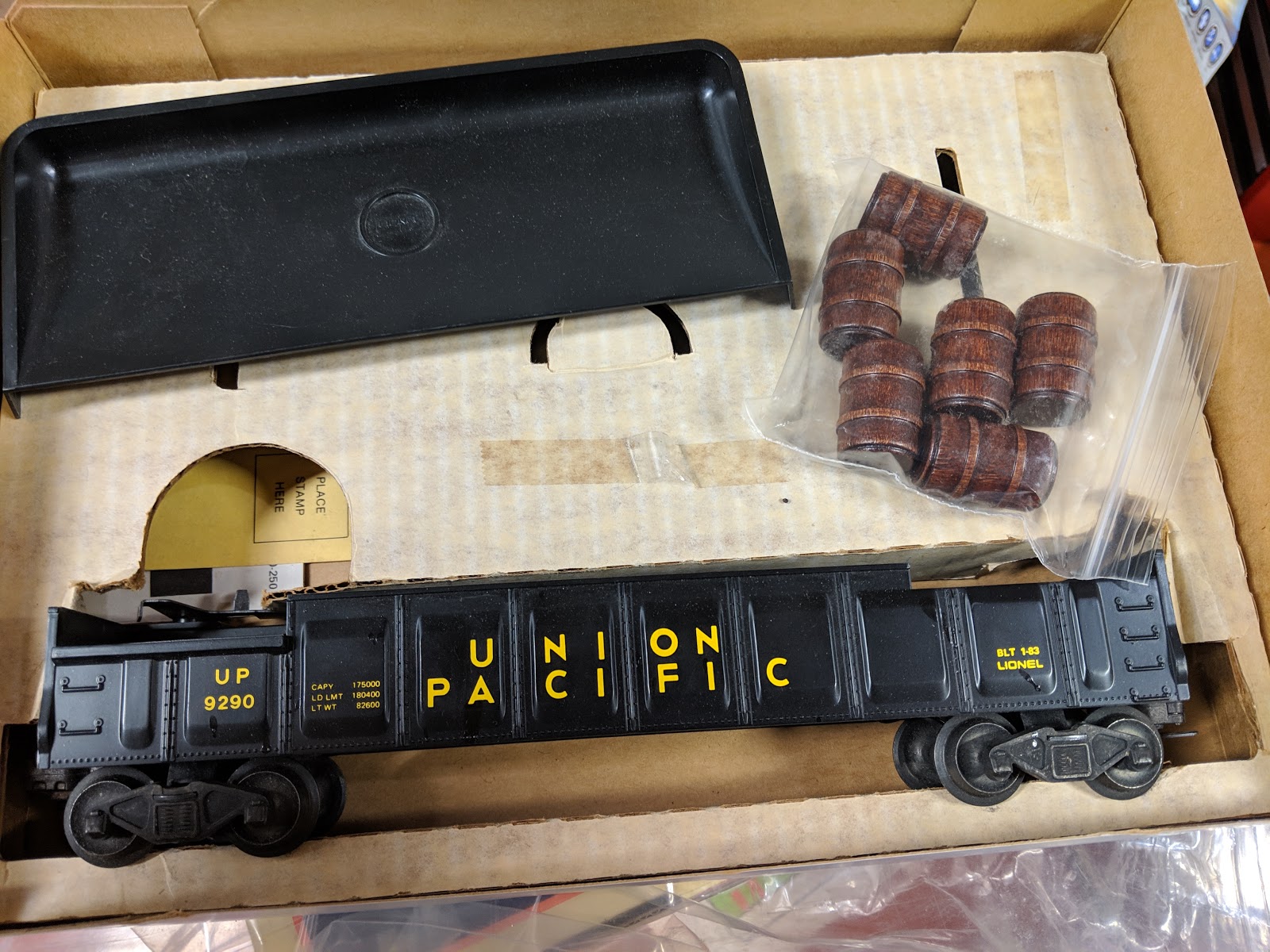 Lionel Operating Barrel Car 69290