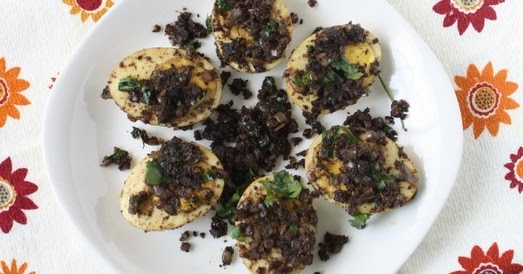 Sandhiya's Cookbook: Egg Pepper Masala | Egg Pepper Masala Dry