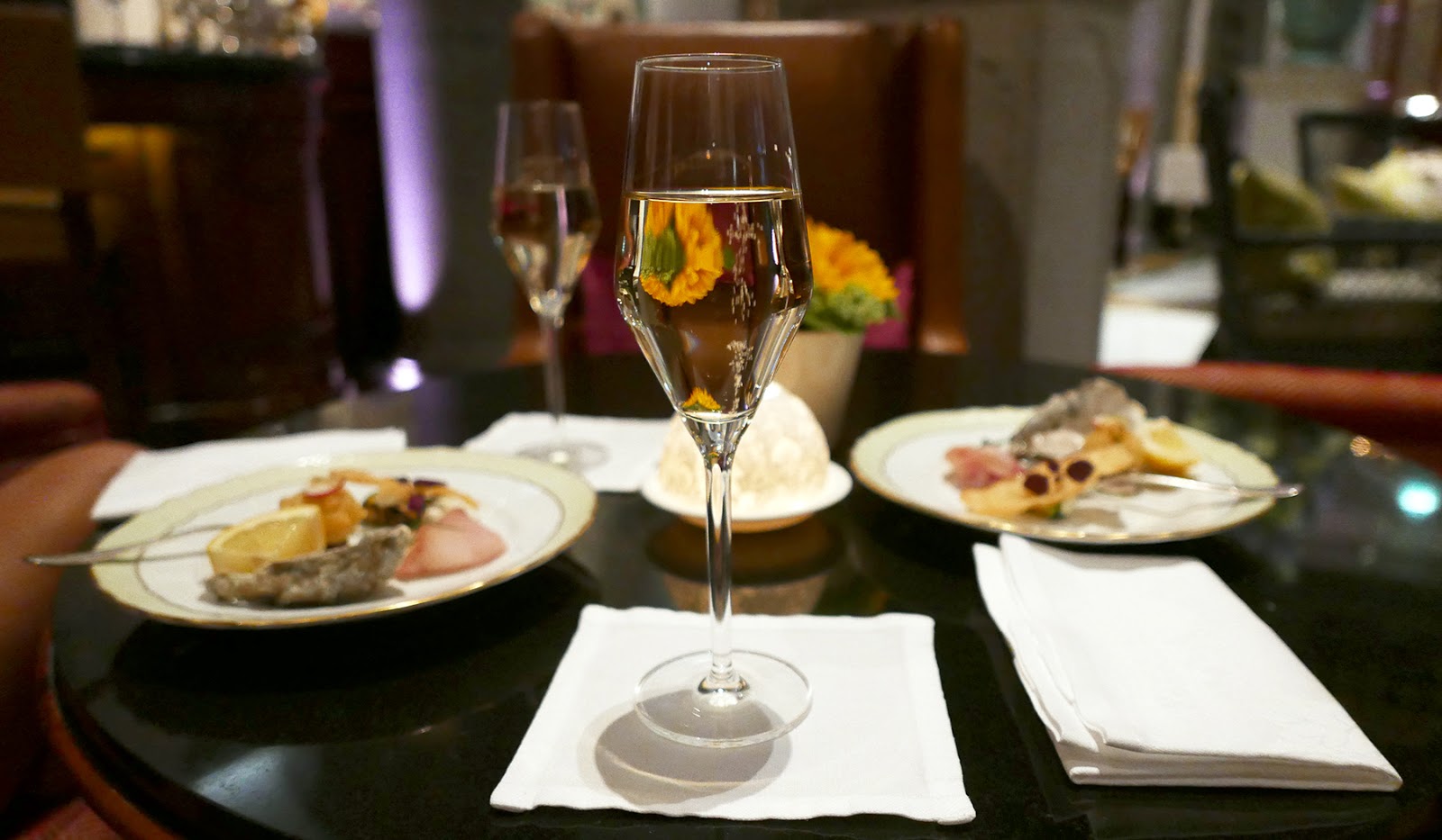 Euriental | luxury travel & style | champagne hour at St. Regis, Florence, Italy