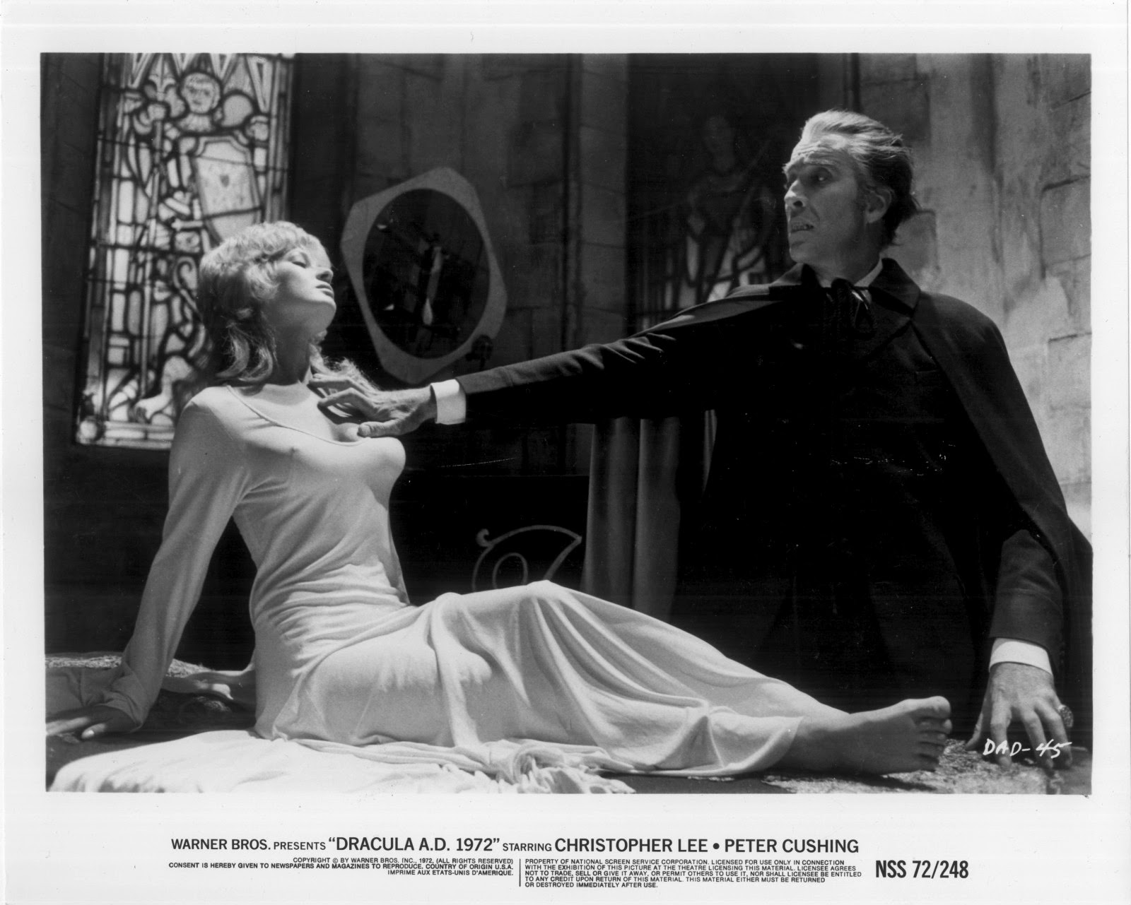 Pop Culture Safari!: Pop focus: Hammer Horror movie stills
