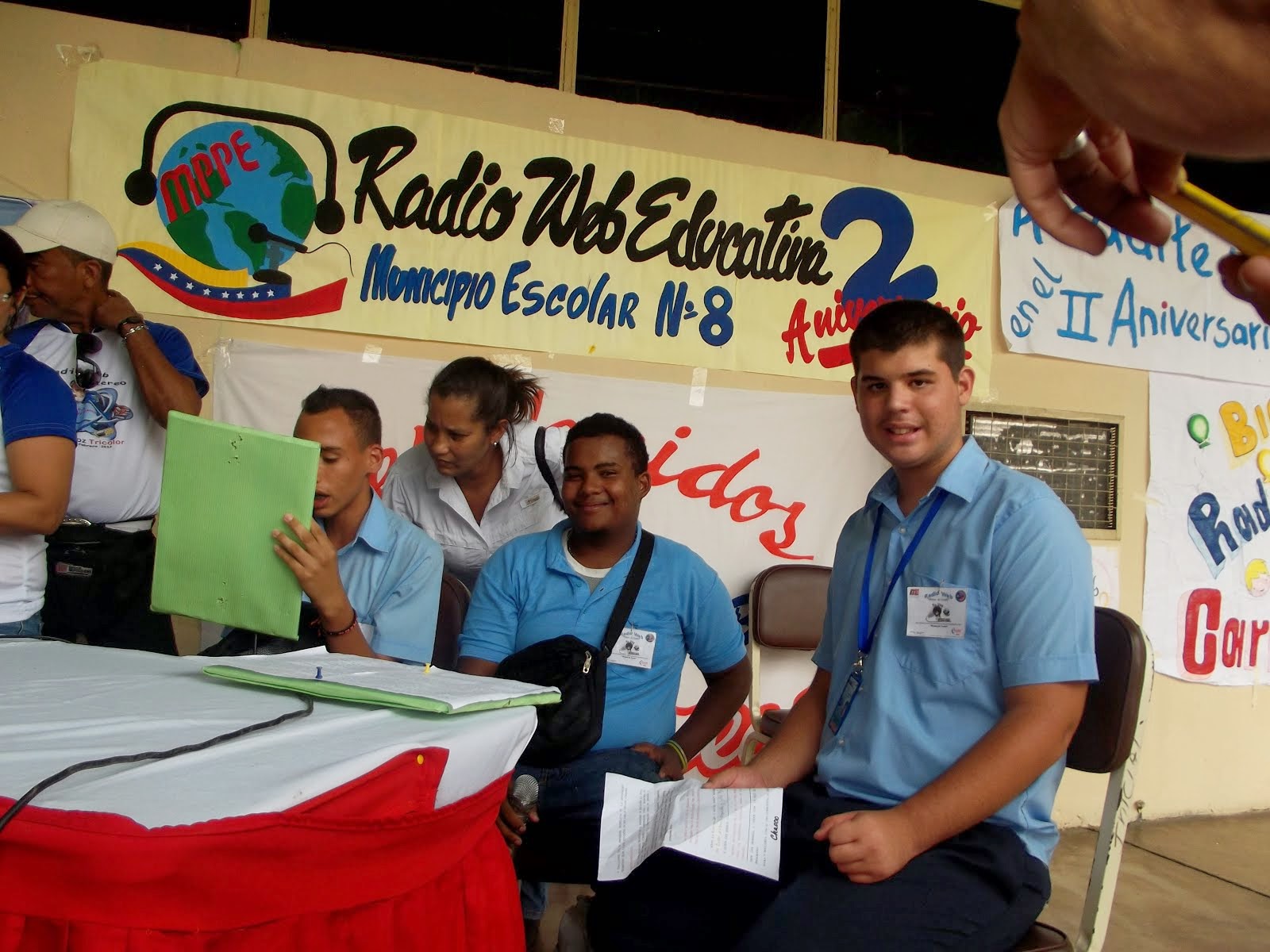 ESCUELA TECNICA ROBINSONIANA MENCA DE LEONI