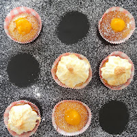  Cupcakes de limão com curd de limão