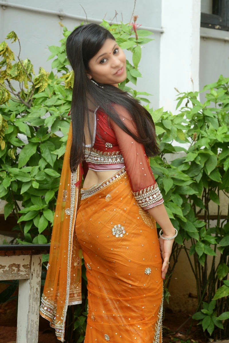 Telugu-Actress-Jiya-Khan-Latest-Saree-pi