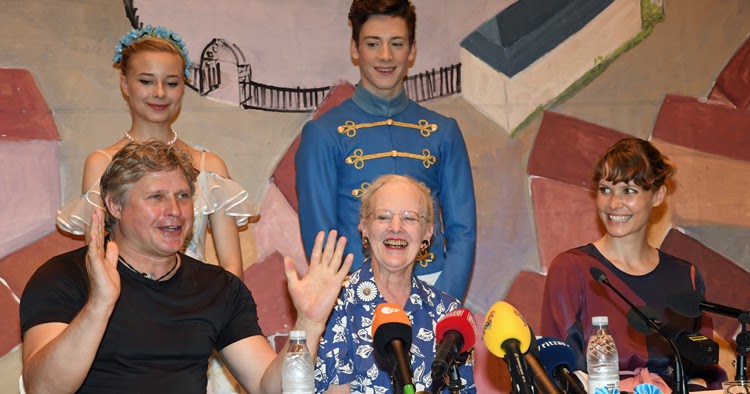 FERROLD PHOTOS and NEWS: TIVOLI ASKEPOT / Cinderella with scenography by Her Majesty the Queen ​ Premiere 25 June 2016. Where: The Pantomime Theatre, Tivoli, Copenhagen