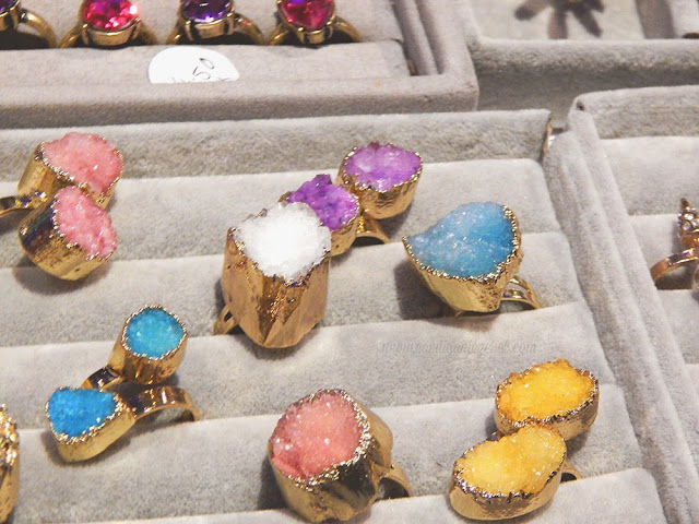 Crystal rings on show in many different colors for Cottonface vintage