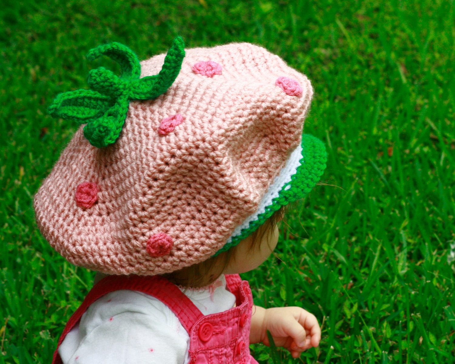 Auction Strawberry Shortcake Hat & Leg Warmers (crochet) Heart Strings