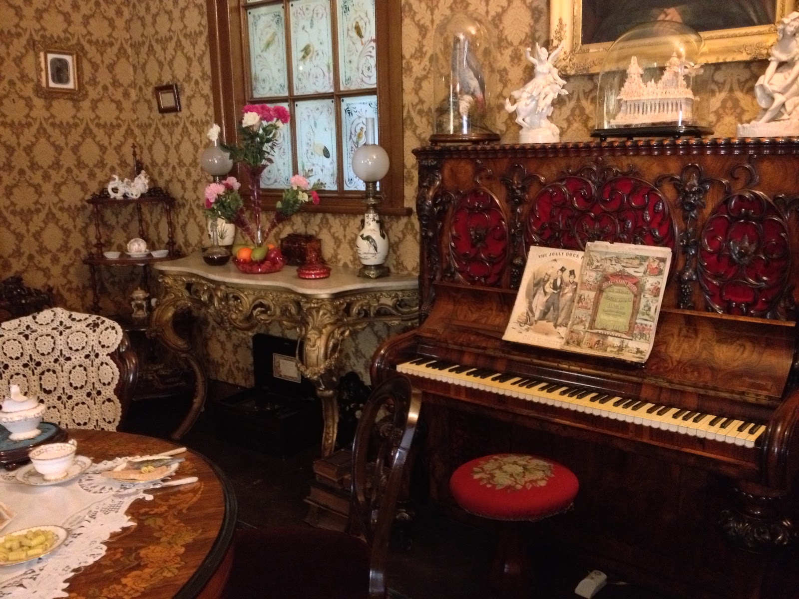 Victorian Era Room Beauty Fashion Girl Stylish