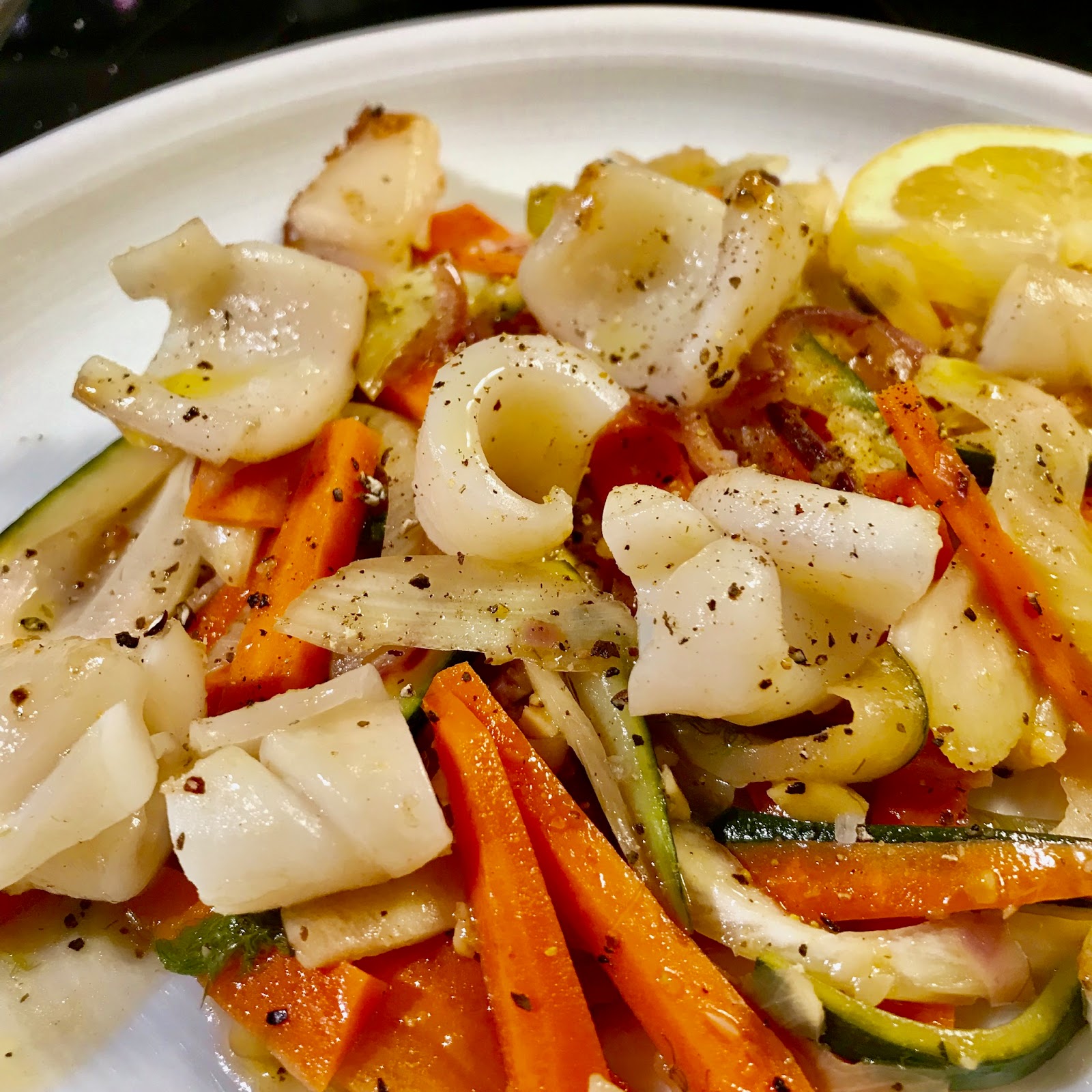 Pulpo auf gedünstetem Gemüse - leicht und lecker • Katis Rezeptgeschichten