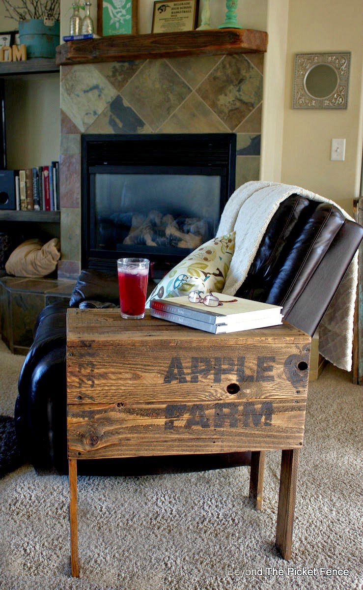 pallet furniture, crate, table, side table, salvaged wood, stencils, paint, beyond the picket fence, http://bec4-beyondthepicketfence.blogspot.com/2015/04/apple-farm-crate-table.html