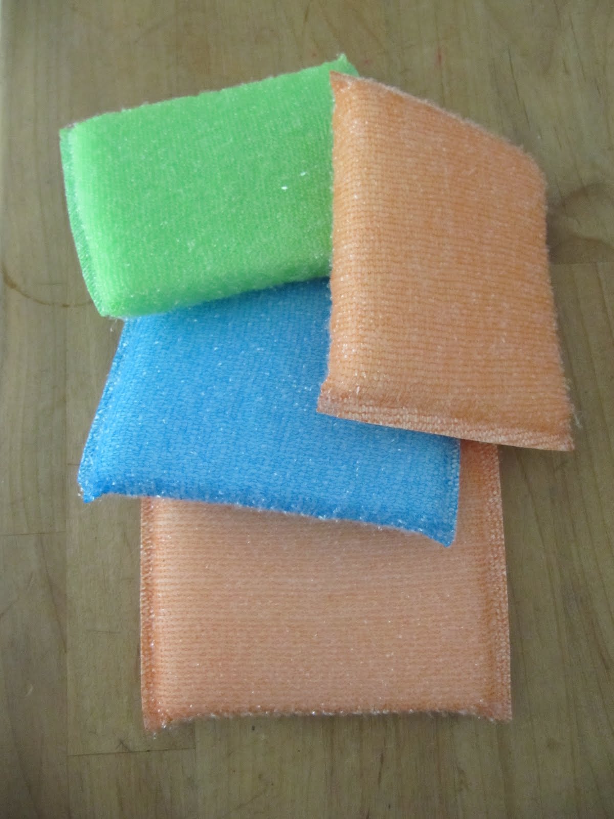 Sew Many Ways... Tool Time Tuesday...Kitchen Sponge Pincushion