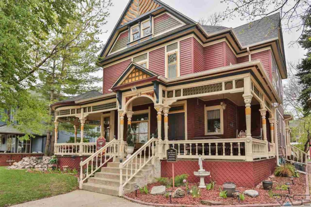 Sweet House Dreams 1888 Queen Anne Victorian in Sioux Falls, South Dakota