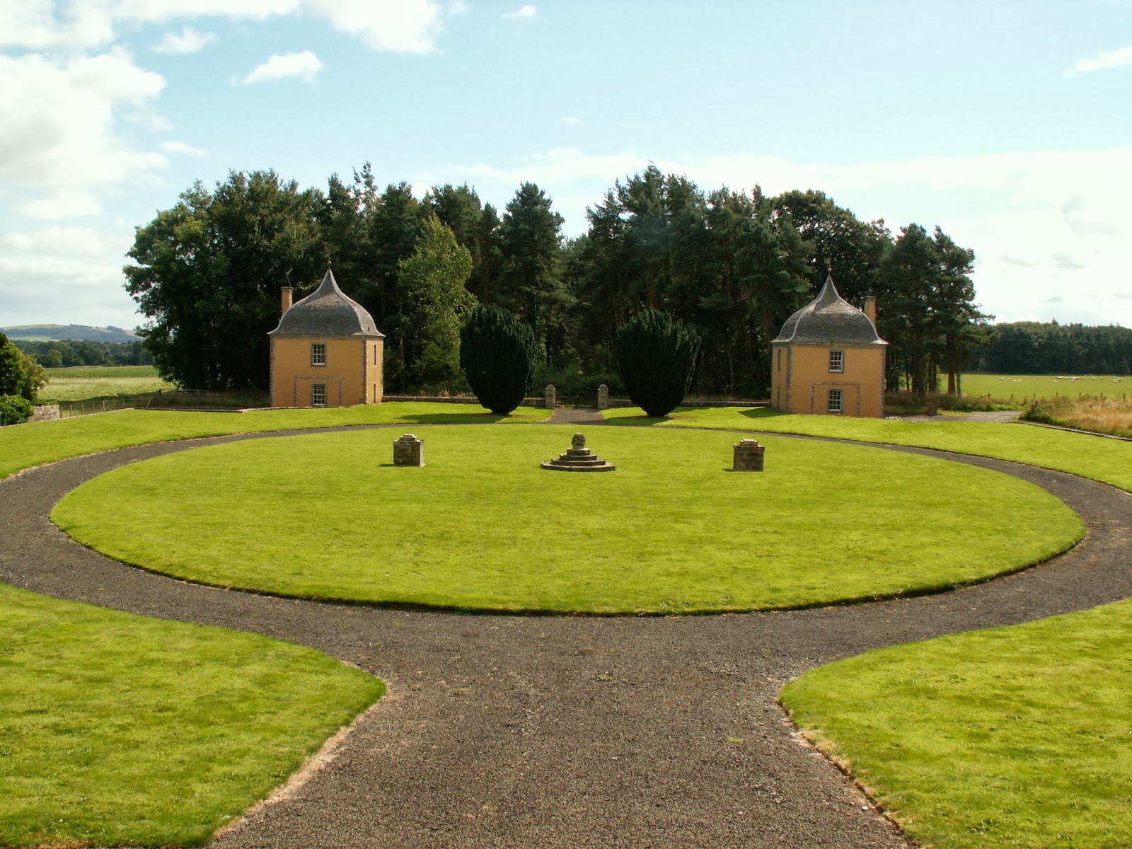 CUBO ET EXCUBO Melville House